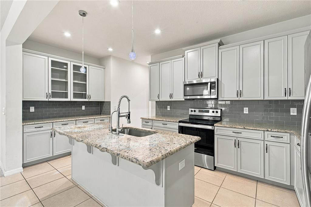 2500 Avian Loop Kissimmee, FL 34741 - Photo 16 of 39 Gallery Image 16