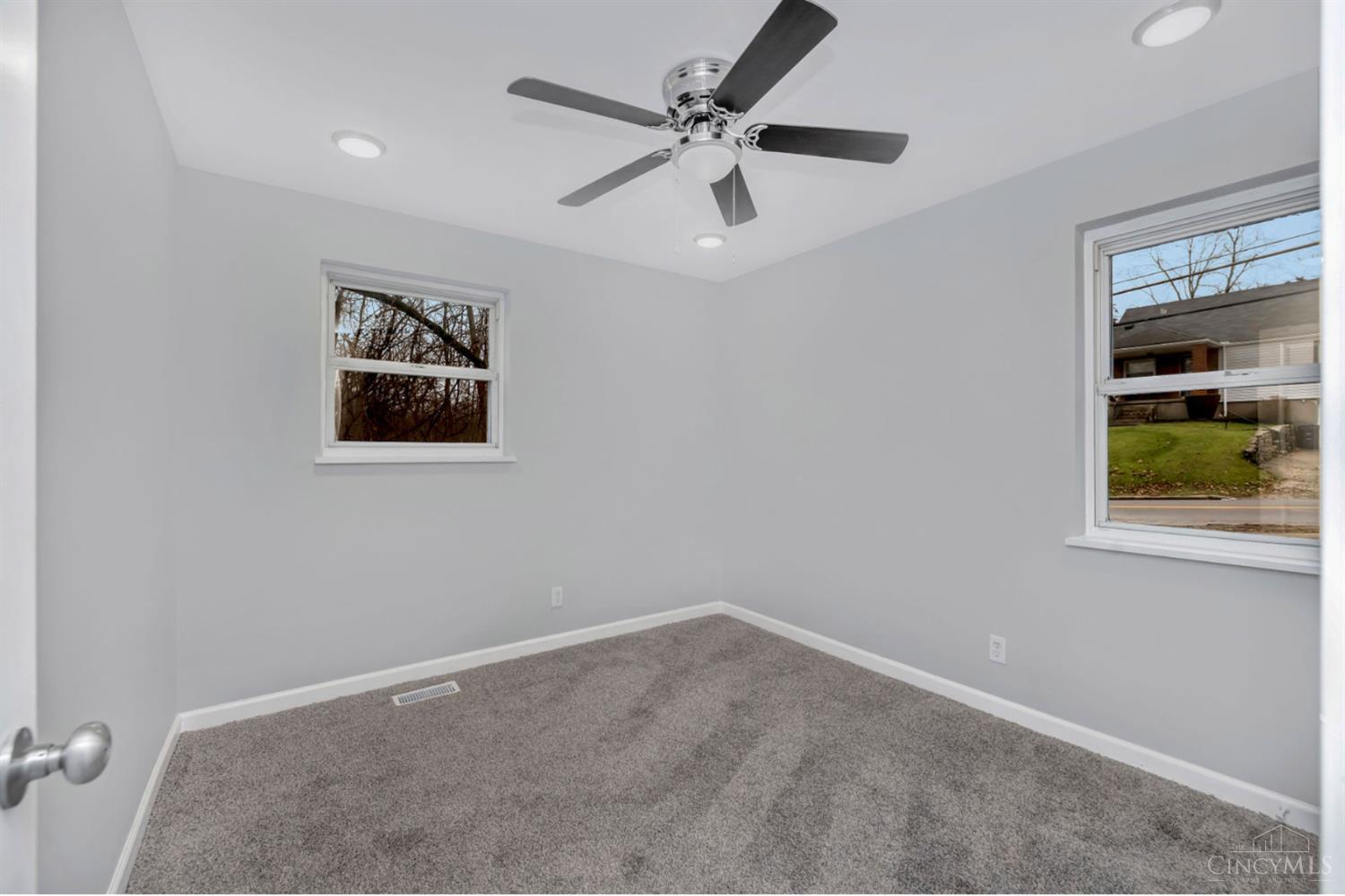 4284 Foley Road Cincinnati, OH 45205 - Photo 14 of 34