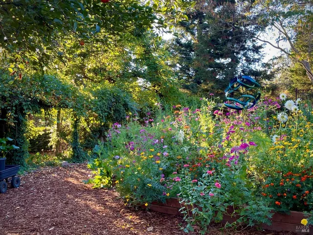 $2,195,000 | 4038 East 3rd Avenue, Napa, CA 94558