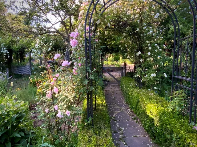 $2,195,000 | 4038 East 3rd Avenue, Napa, CA 94558