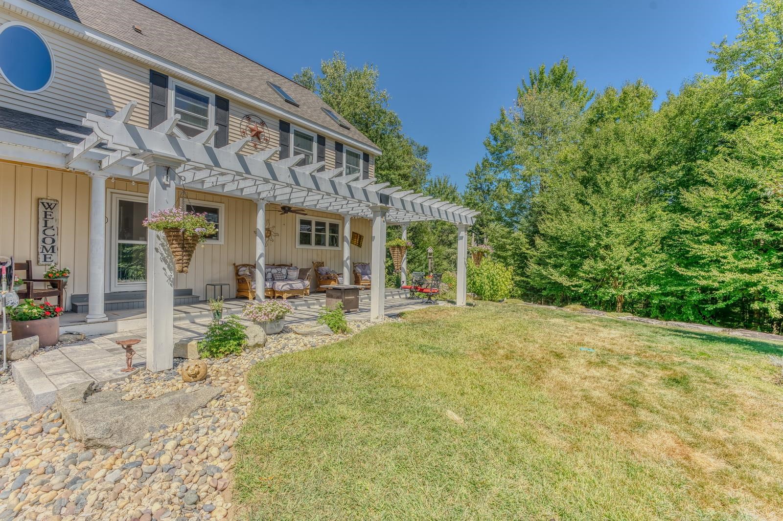 1141 Cherry Valley Road Bethlehem, NH 03574 - Photo 41 of 53