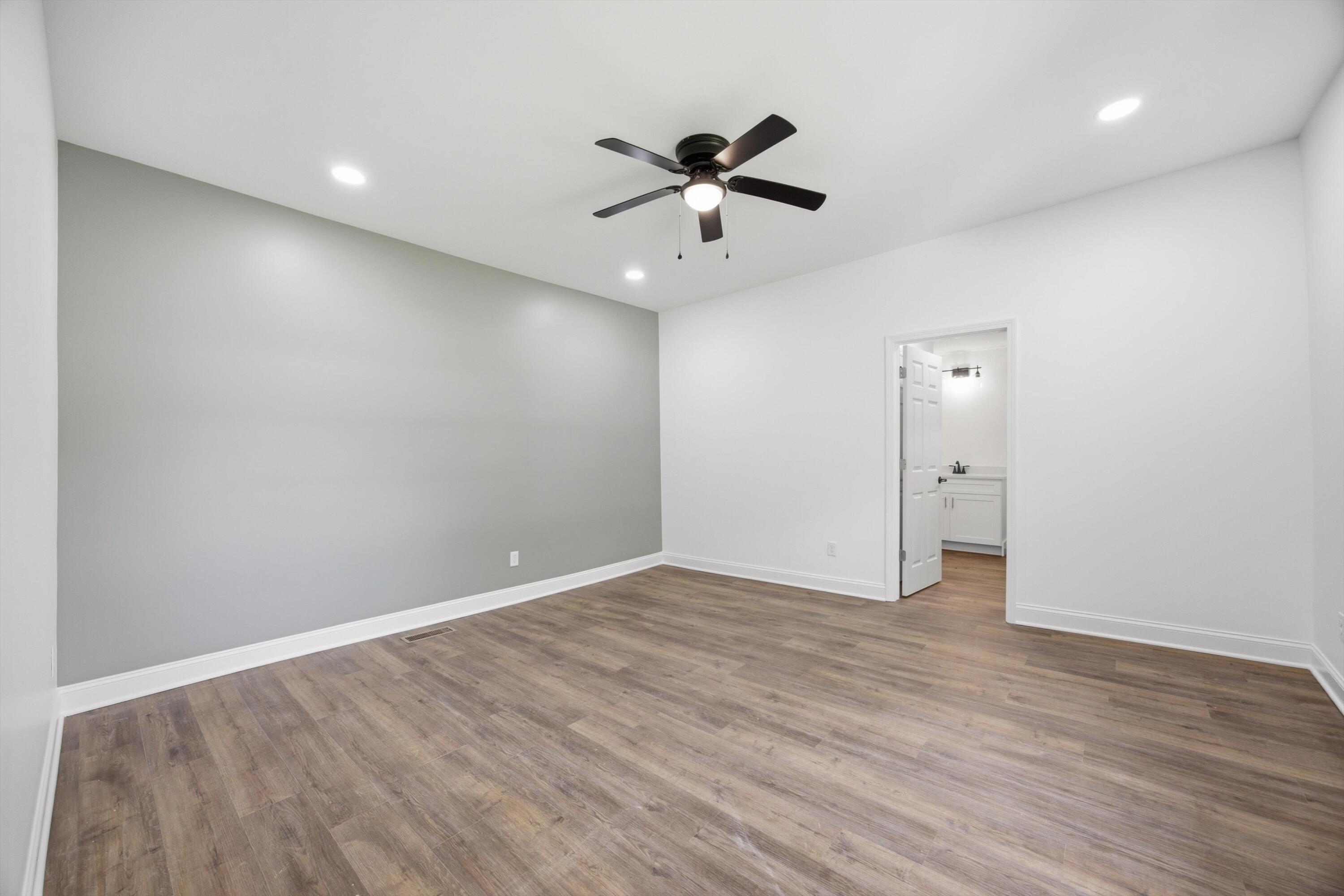 760 Keith Road Southeast Dalton, GA 30721 - Photo 18 of 31 18-760KeithSt-13