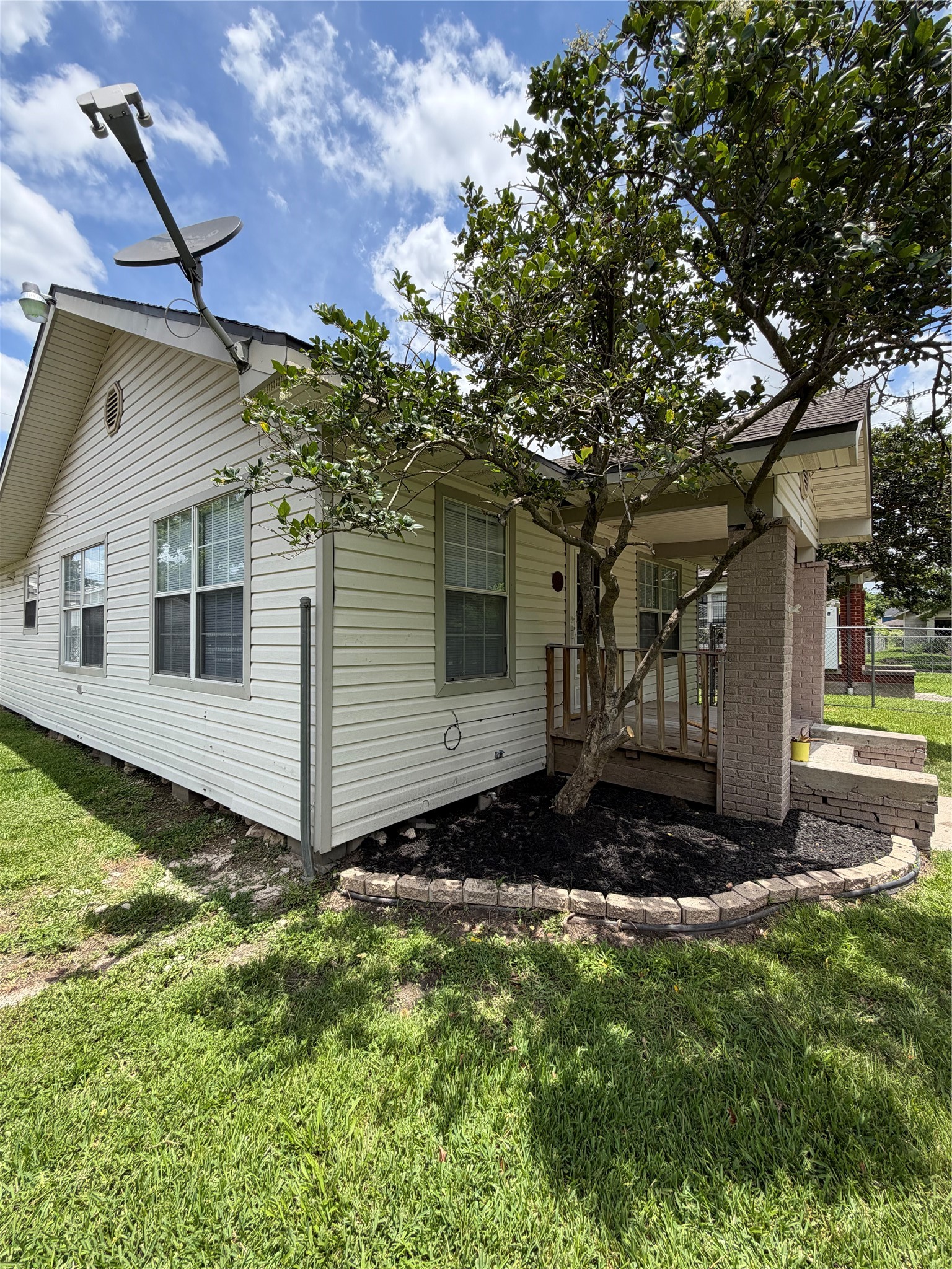 111 Inlane Street Houston, TX 77012 - Photo 7 of 33