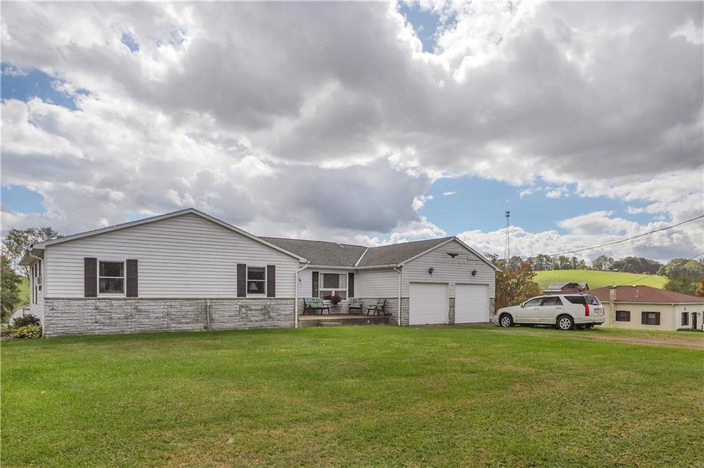 442 Frew Road Ellwood City, PA 16117 - Photo 1 of 23 Gallery Image 1