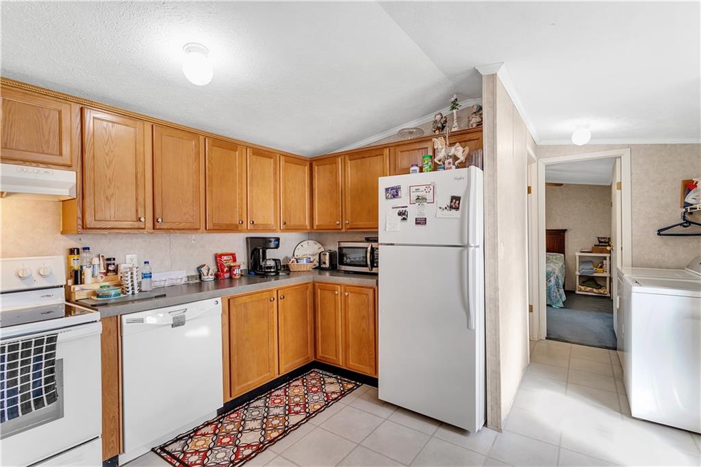 442 Frew Road Ellwood City, PA 16117 - Photo 19 of 23 Gallery Image 19