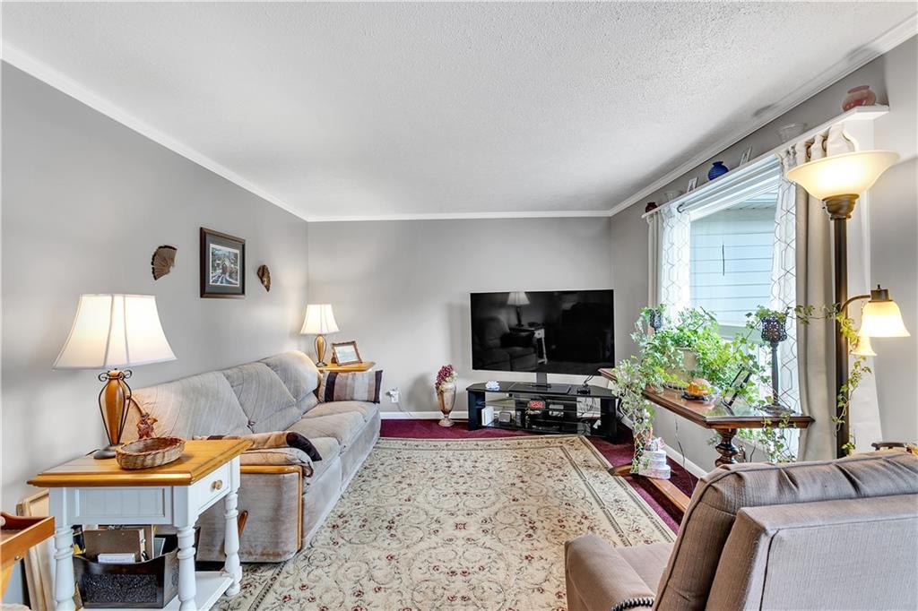 442 Frew Road Ellwood City, PA 16117 - Photo 8 of 23 Gallery Image 8