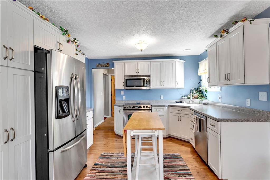 442 Frew Road Ellwood City, PA 16117 - Photo 9 of 23 Gallery Image 9