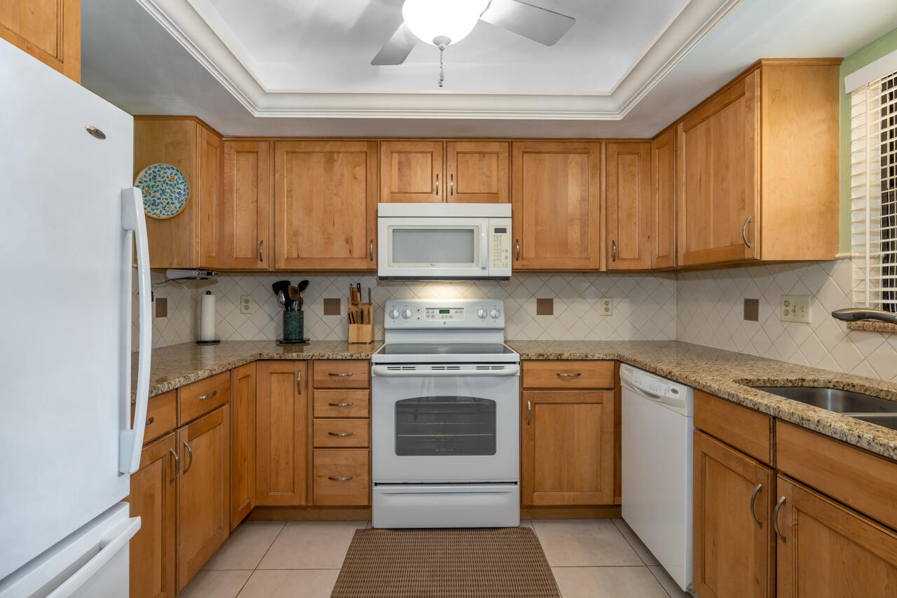 911 Southwest South River Drive, Unit 206 Stuart, FL 34997 - Photo 11 of 49 untitled-15