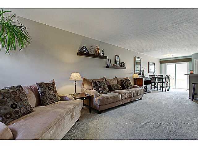 8273 Bruntsfield Road Columbus, OH 43235 - Photo 4 of 25