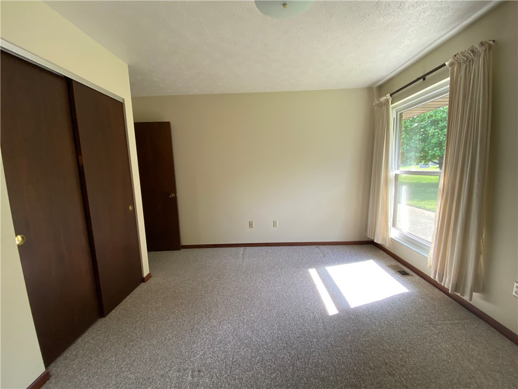 911 Branford Road Troy, OH 45373 - Photo 4 of 27