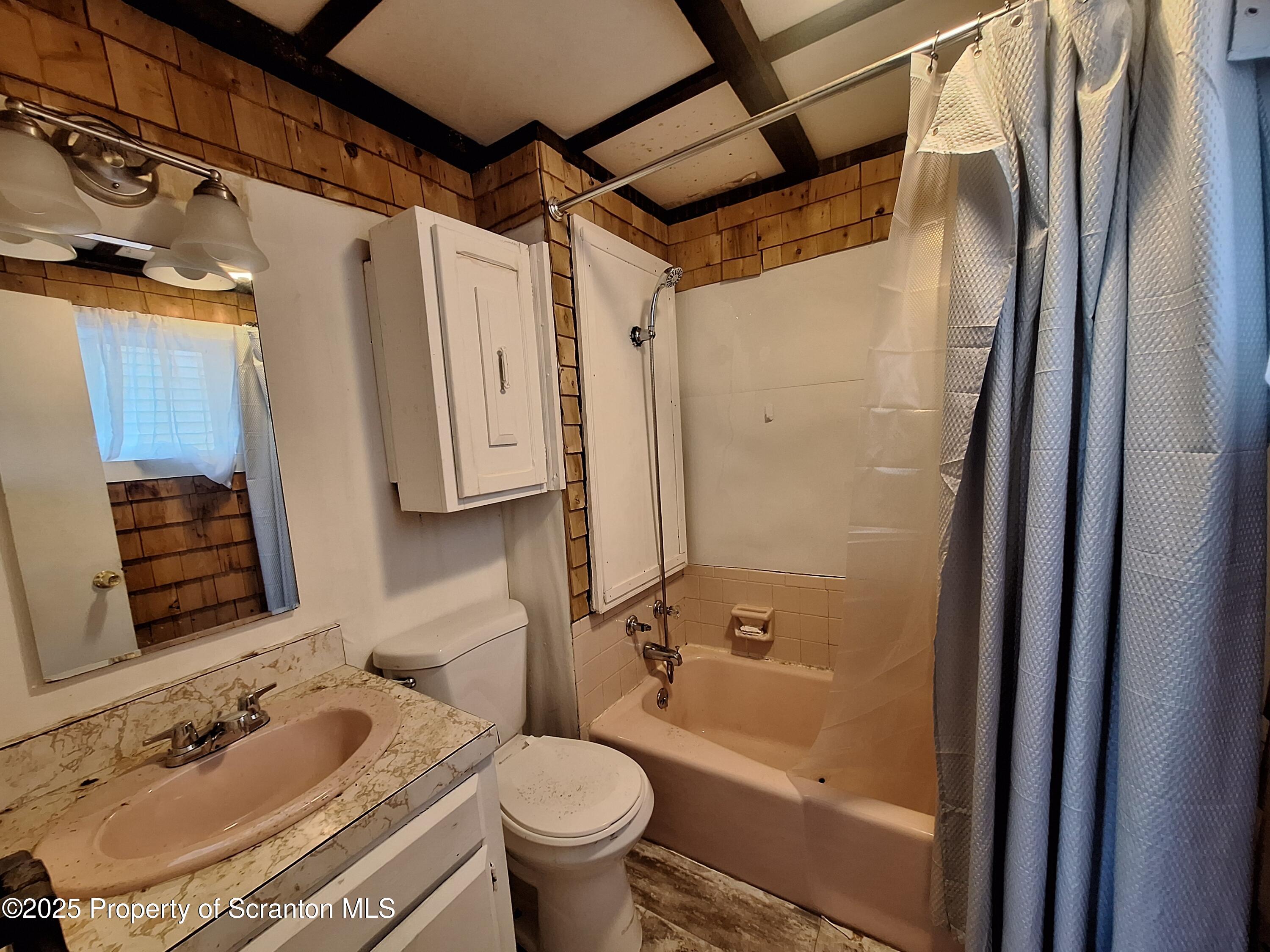 734 Delaware Street, Unit 1 Forest City, PA 18421 - Photo 8 of 11 20250210_155111