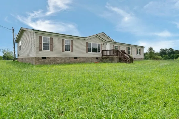 $244,900 | 450 Obie Adcock Road, Smithville, TN 37166