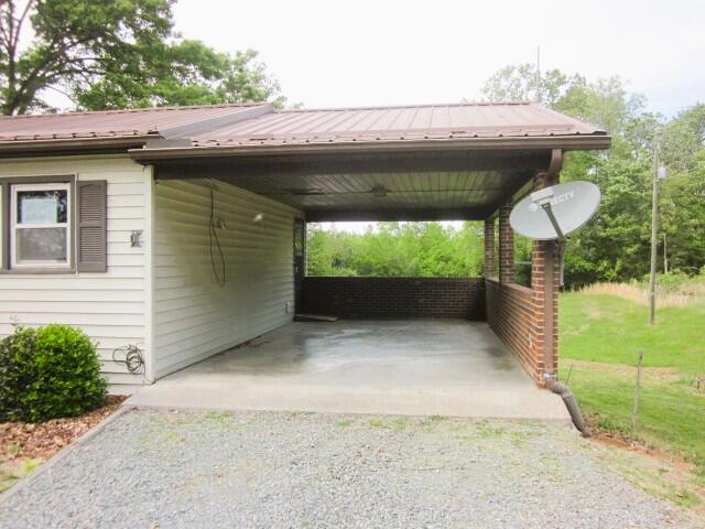 2765 Hatchett Road Penhook, VA 24137 - Photo 2 of 17 IMG_0715