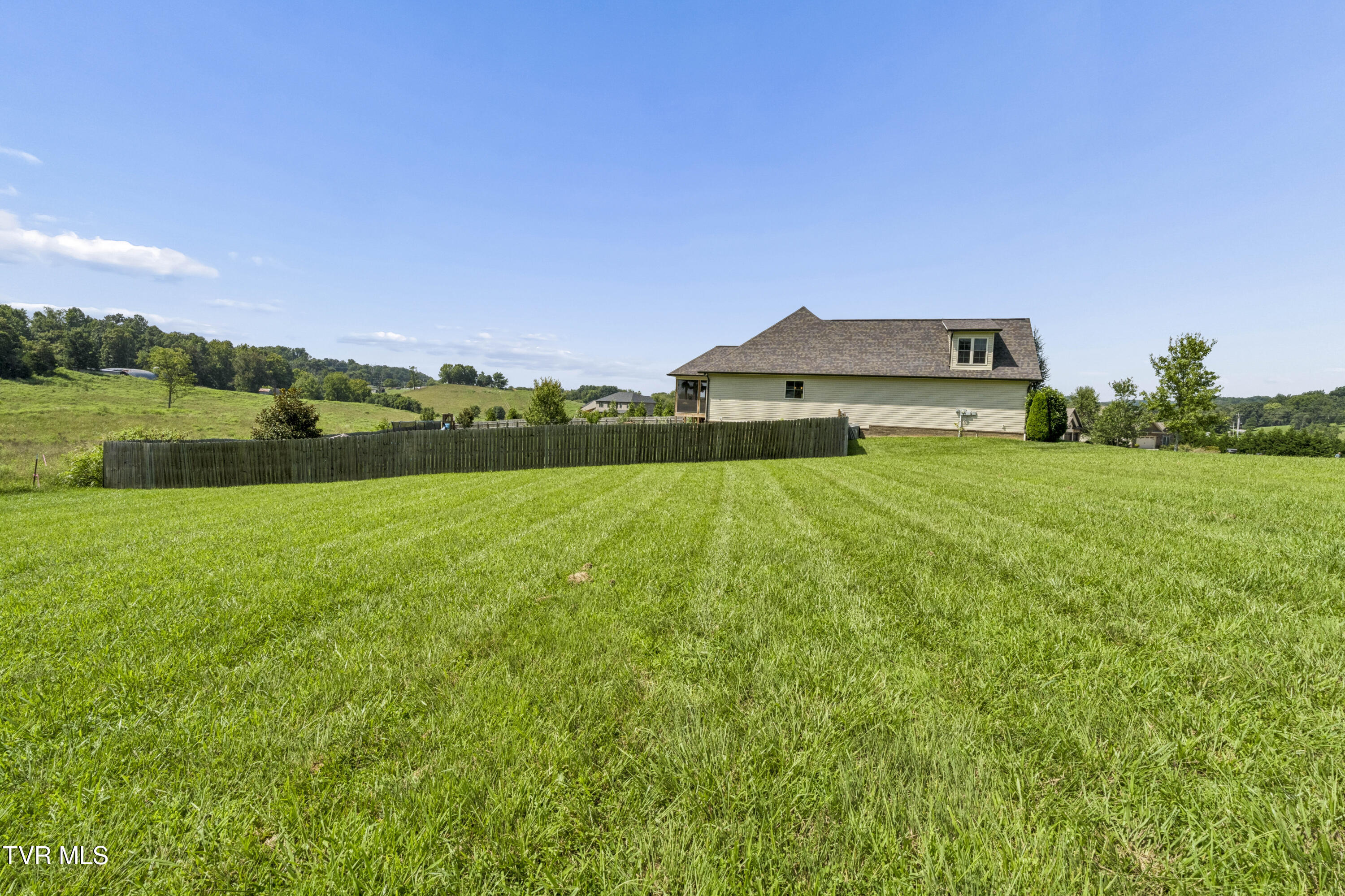 152 Rhetts Way Jonesborough, TN 37659 - Photo 58 of 75 152Rhetts-8
