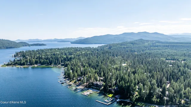 $799,000 | 586 Hagman Road, Unit 1C, Nordman, ID 83848