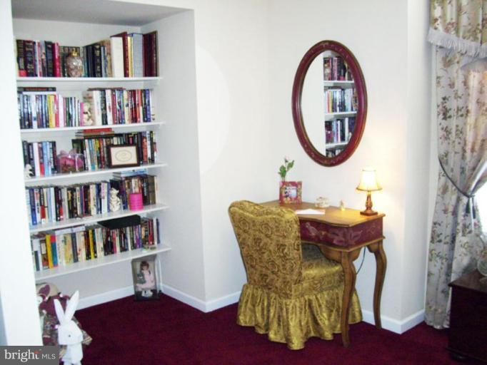 1867 Old Elk Neck Road Elkton, MD 21921 - Photo 12 of 30 Sitting Room