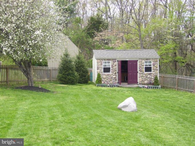 1867 Old Elk Neck Road Elkton, MD 21921 - Photo 17 of 30 Back yard