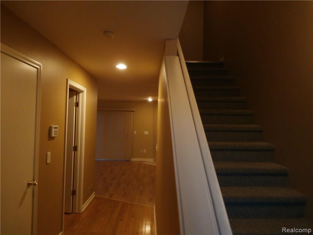 18230 West Eleven Mile Road Lathrup Village, MI 48076 - Photo 7 of 11