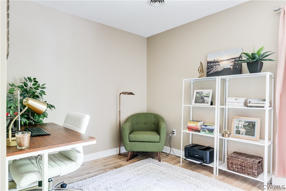 2340 Pathfinder Circle Richmond, VA 23294 - Photo 15 of 23 a living room with furniture and a rug