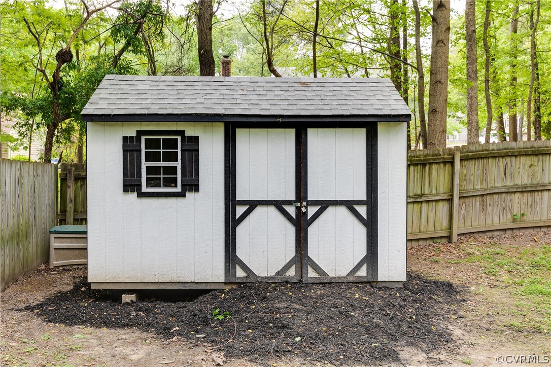 2340 Pathfinder Circle Richmond, VA 23294 - Photo 23 of 23 a front view of a house with garden