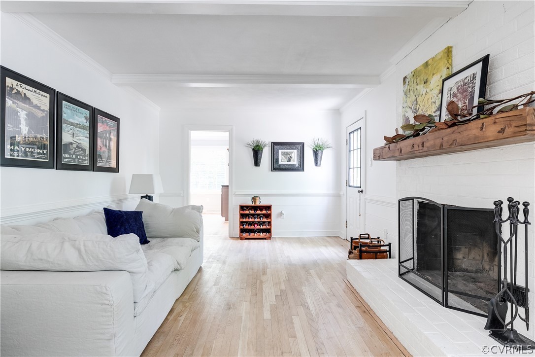 2340 Pathfinder Circle Richmond, VA 23294 - Photo 7 of 23 a living room with furniture and a fireplace