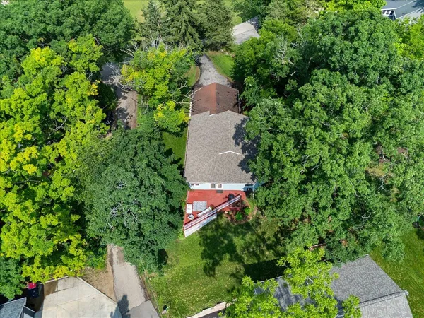 $385,900 | W9354 Oakland Road, Cambridge, WI 53523