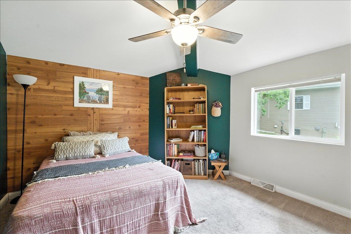 W9354 Oakland Road Cambridge, WI 53523 - Photo 4 of 34