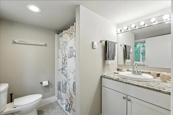 $385,900 | W9354 Oakland Road, Cambridge, WI 53523