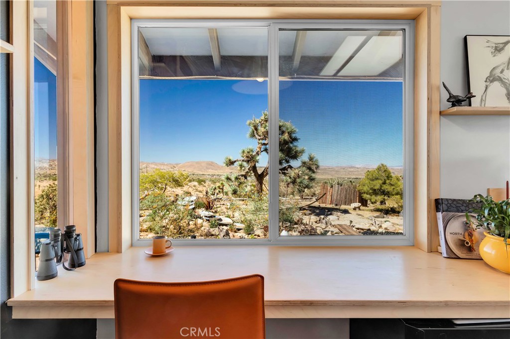 59489 Onaga Trail Joshua Tree, CA 92252 - Photo 18 of 73 a view of a living room