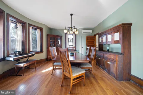 $535,000 | 213 Philadelphia Pike, Wilmington, DE 19809