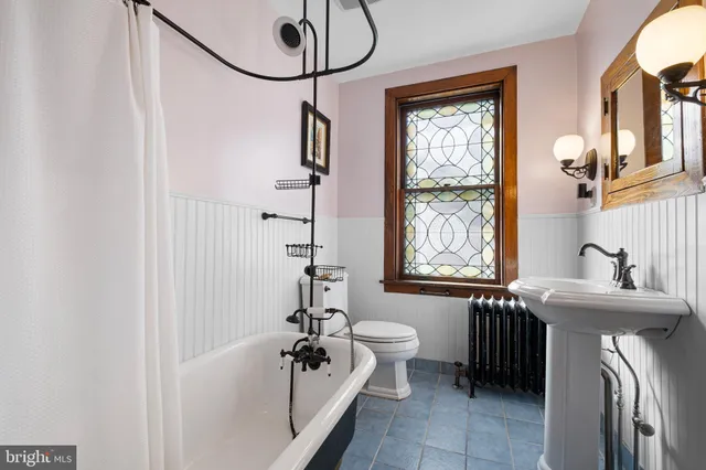 $535,000 | 213 Philadelphia Pike, Wilmington, DE 19809