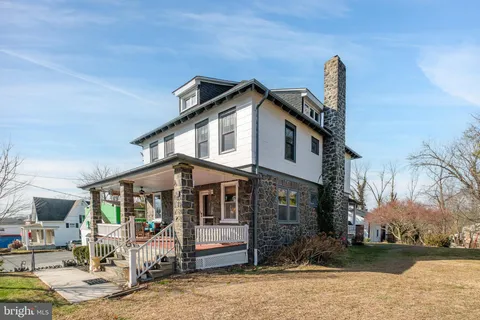 $535,000 | 213 Philadelphia Pike, Wilmington, DE 19809