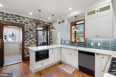 $535,000 | 213 Philadelphia Pike, Wilmington, DE 19809