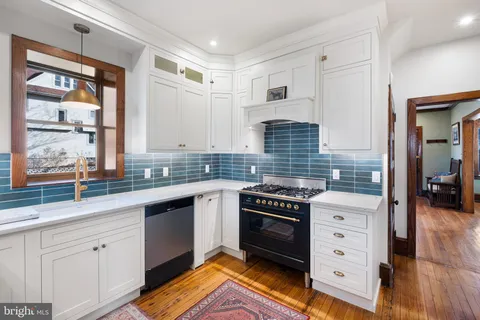 $535,000 | 213 Philadelphia Pike, Wilmington, DE 19809