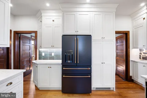 $535,000 | 213 Philadelphia Pike, Wilmington, DE 19809