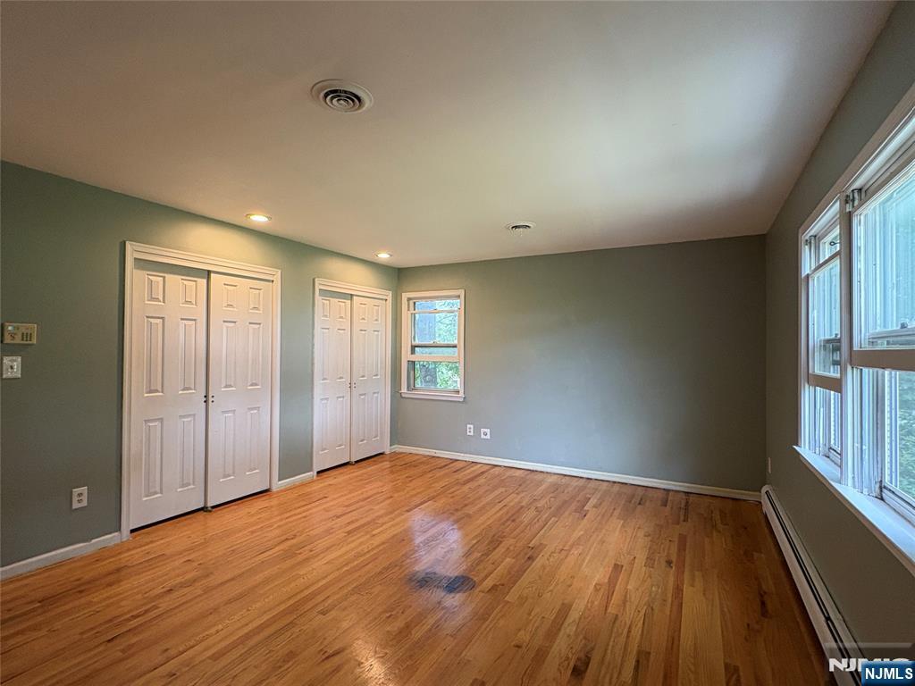 870 Ridgewood Avenue Oradell, NJ 07649 - Photo 17 of 37