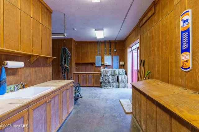 $2,100,000 | 300 Good Barn Road, Vass, NC 28394