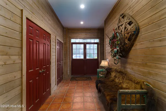 $2,100,000 | 300 Good Barn Road, Vass, NC 28394