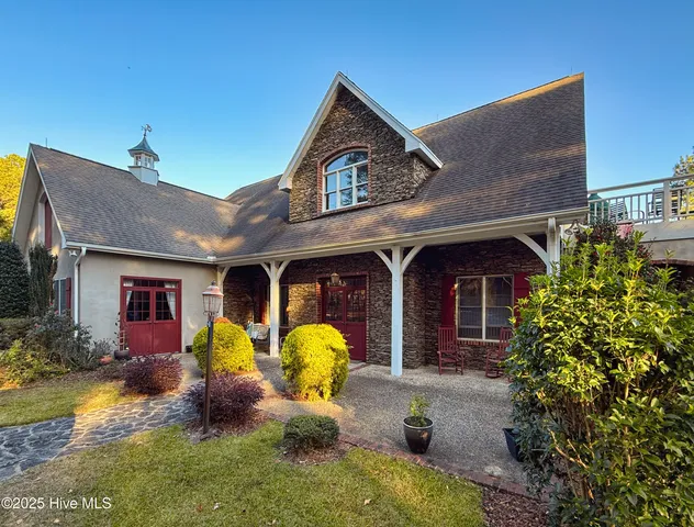 $2,100,000 | 300 Good Barn Road, Vass, NC 28394