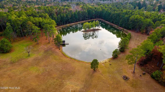 $2,100,000 | 300 Good Barn Road, Vass, NC 28394