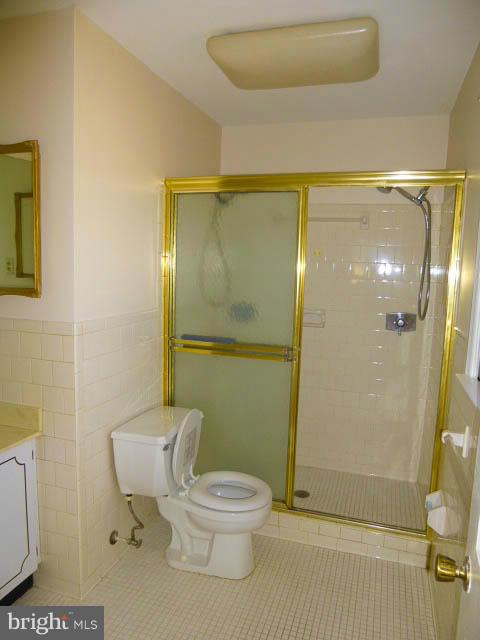 512 Holly Road Fort Washington, MD 20744 - Photo 23 of 26 Bath (Master)
