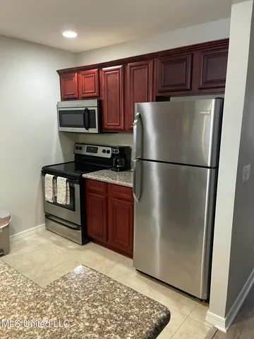 $1,950 | 1282 Beach Boulevard, Unit 216, Biloxi, MS 39530