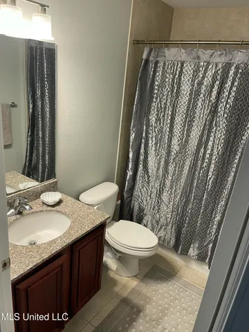 $1,950 | 1282 Beach Boulevard, Unit 216, Biloxi, MS 39530