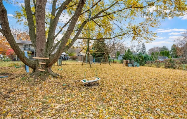 $375,000 | 1517 Rita Avenue, St. Charles, IL 60174