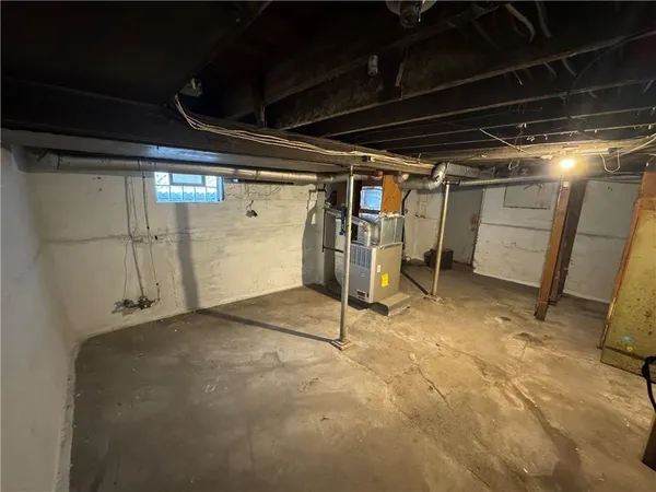 a view of a garage room