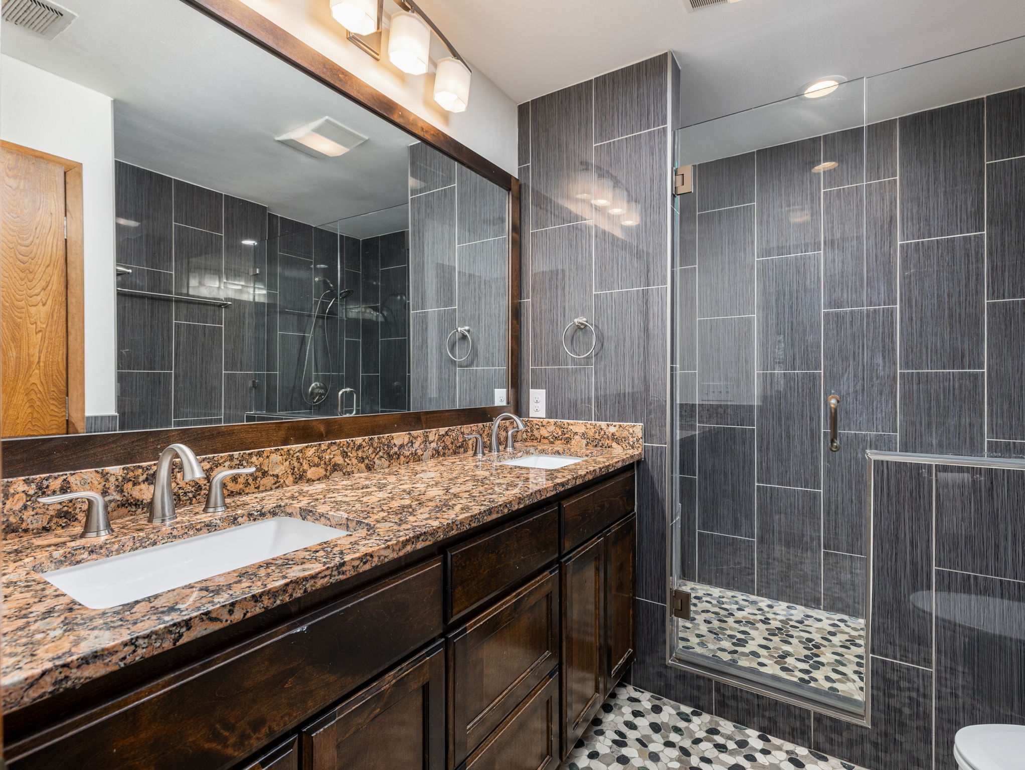 806 Country Club Road Georgetown, TX 78628 - Photo 32 of 39 The third full bathroom has been remodeled with spa inspired features and attention to detail