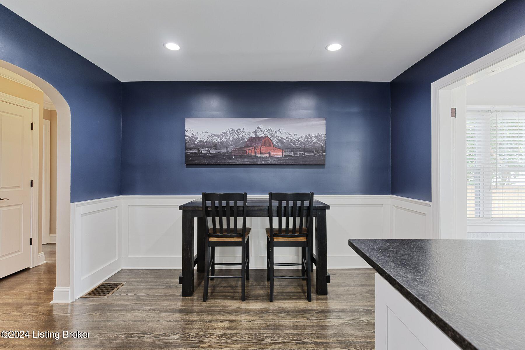 411 Iola Road Louisville, KY 40207 - Photo 12 of 40 photo_online_012