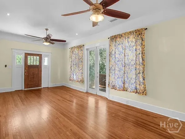 $2,495 | 1206 East 48th Street, Unit COTTAGE, Savannah, GA 31404