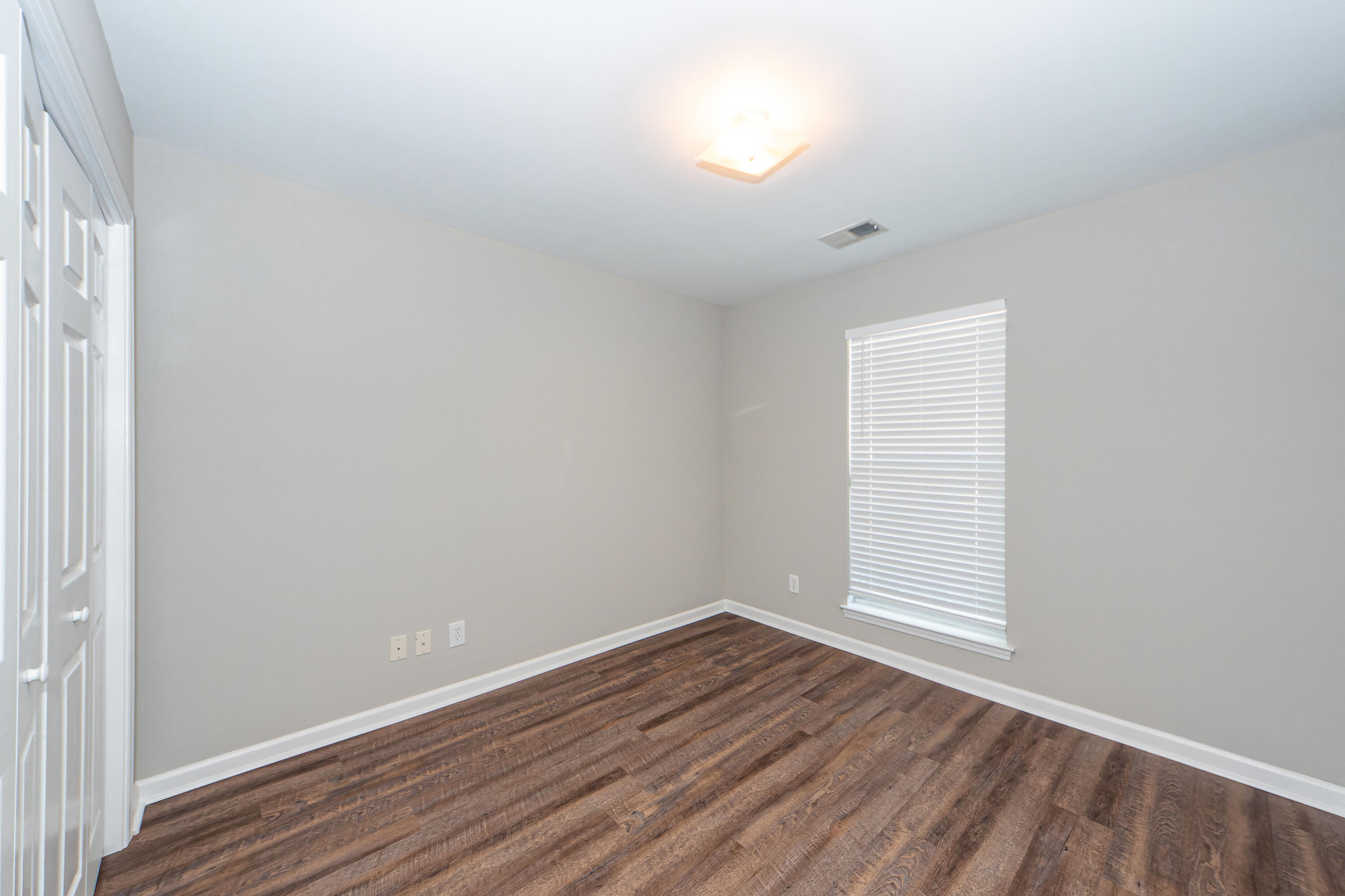 9281 Ayscough Road Summerville, SC 29485 - Photo 15 of 47 05