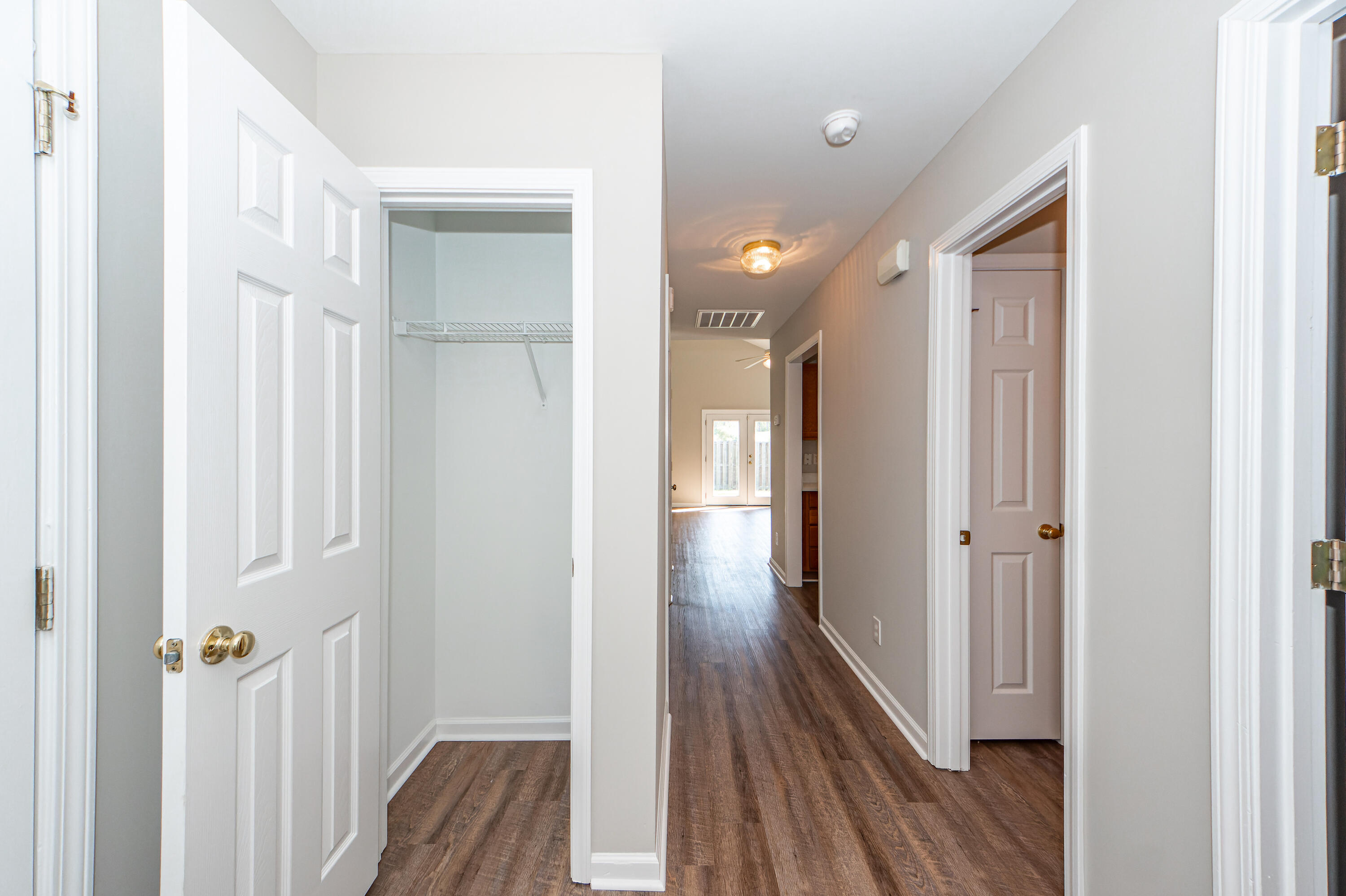 9281 Ayscough Road Summerville, SC 29485 - Photo 4 of 47 09